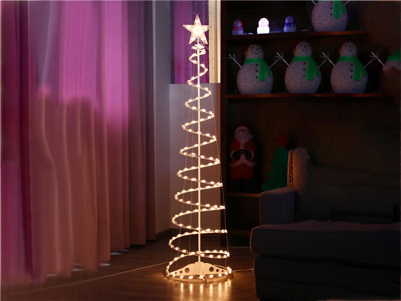 6英尺发光的圣诞树